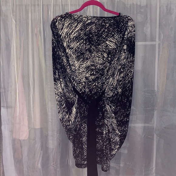 Dots Plus Size Flowy Shirt - Picture 4 of 10